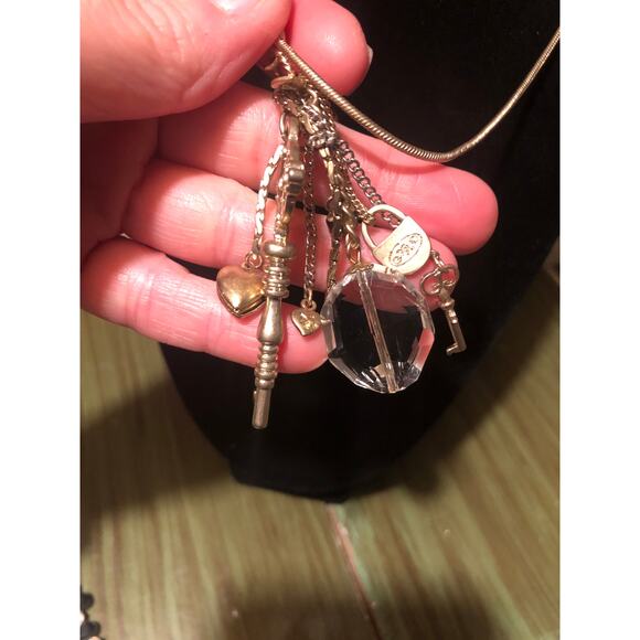 Lovisa Vintage Key Charm Locket Bundle Necklace Gold Tone - Picture 2 of 5